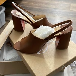 NIB CHRISTIAN LOUBOUTIN DISCONTINUED PIGASLING 37.5